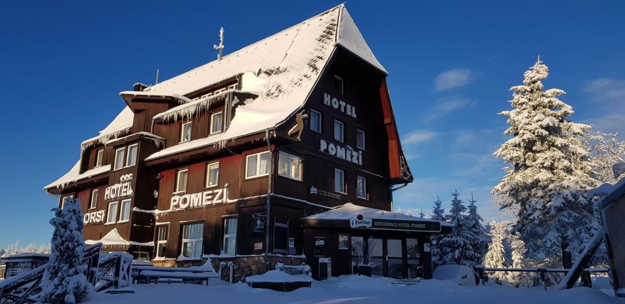 Hotel a restaurace Pomezí Cínovec Exterior foto